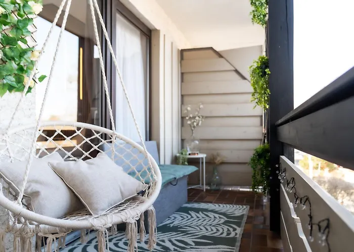 Zentrale Traumwohnung & Bahn In 2 Min Apartment